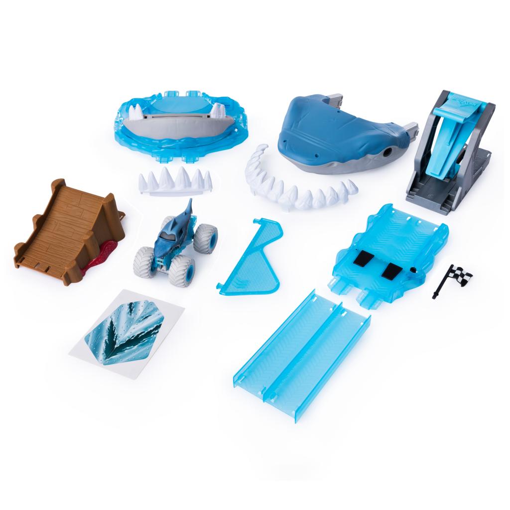 Monster Jam, Official Megalodon Mayhem Playset with Exclusive 164