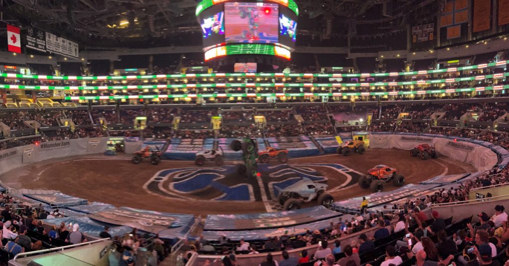 Weekend Recap El Toro Loco Ends Grave Digger’s Streak in LA Monster Jam®